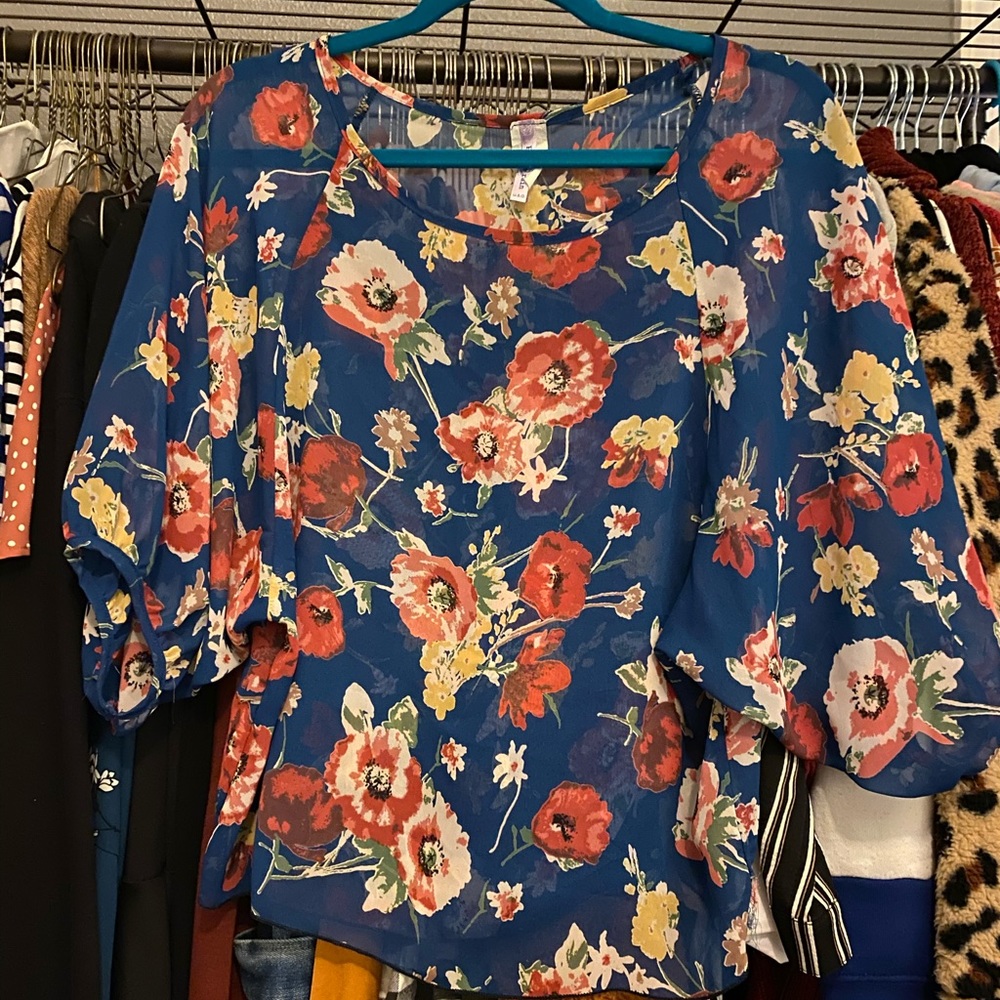 Woman’s Floral blouse
